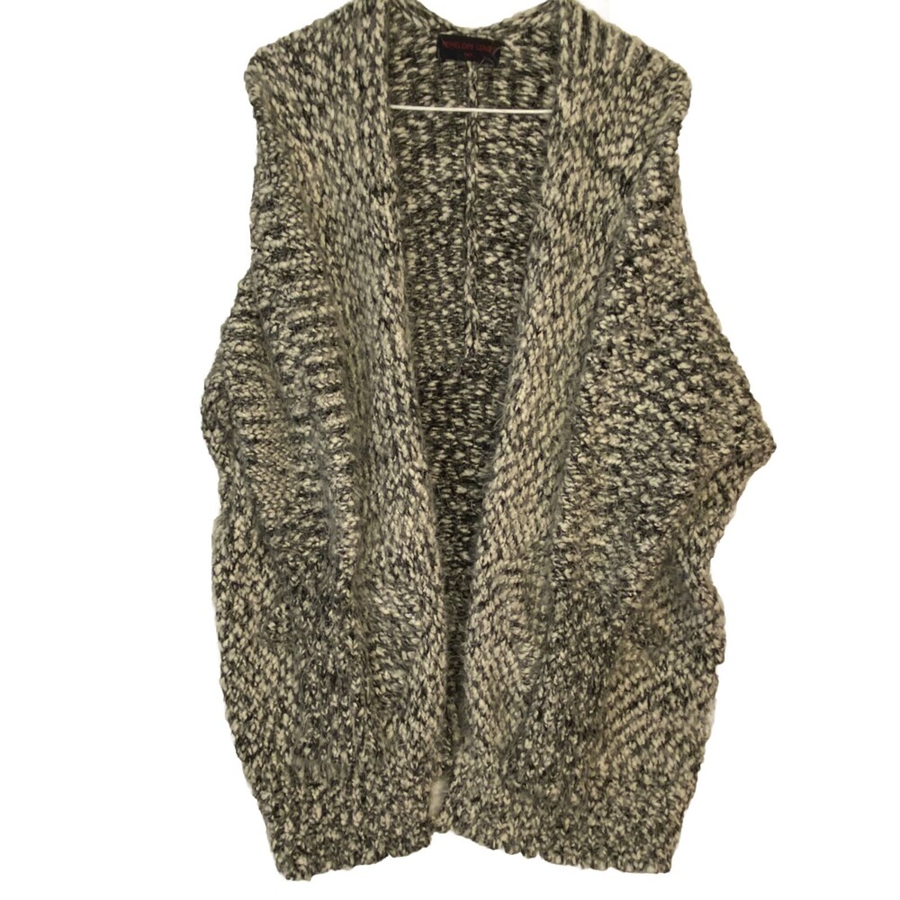 Penelope Leroy Paris Women’s Medium Fuzzy Black And  White Cozy Cardigan